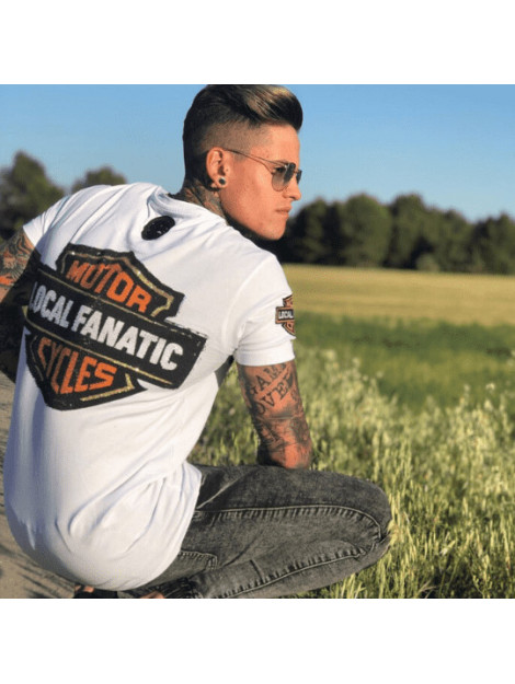 Local Fanatic Dynamite coyote leuke t-shirt 11-6320W large