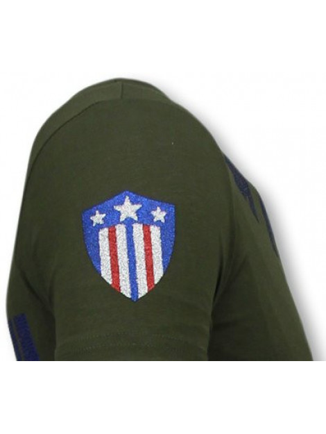 Local Fanatic Captain duck rhinestone t-shirt 6007G large