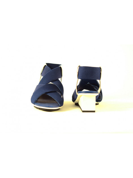 United Nude , sandaaltje met sleehak