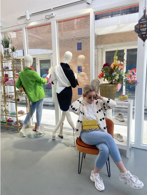 By Clara Paris Sh370v wit vest zwarte harten sh370v large