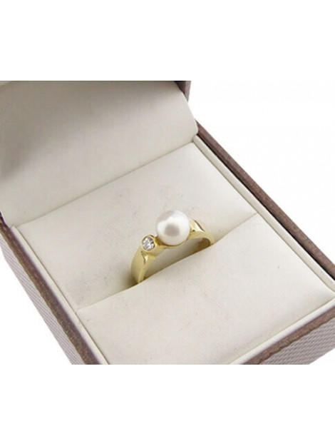 Christian Gouden ring met zoetwaterparel en diamant 8S39A3-0007JC large