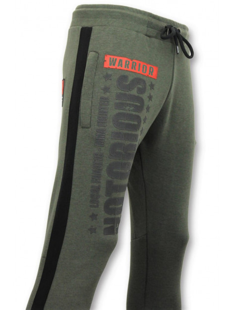 Local Fanatic Trainingspak conor notorious sport set 11-6246PG large