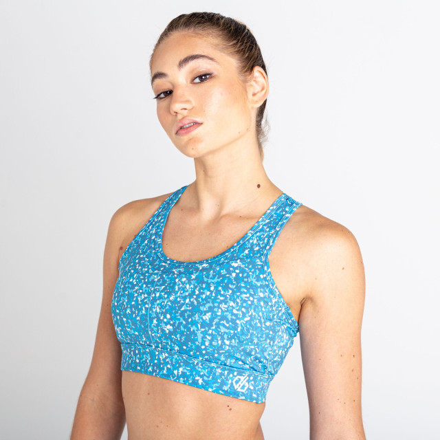 Dare2b Dames mantra fracture print gerecycleerde sport beha UTRG7272_capriblue large