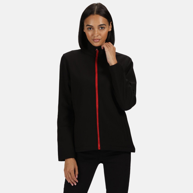 Regatta Dames ablaze printable softshell jas UTRG3561_blackclassicred large Regatta Dames ablaze printable softshell jas UTRG3561_blackclassicred large