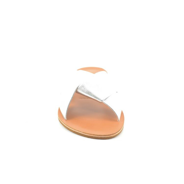 Slaye 905 isanna 905 Isanna large