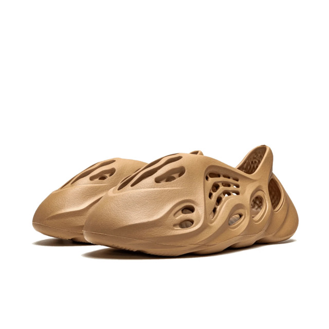 Adidas Foam runner ochre GW3354 large