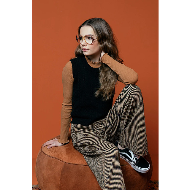 Looxs Revolution T-shirt turtle cashew voor meisjes in de kleur 2231-5411-374 large Looxs Revolution T-shirt turtle cashew voor meisjes in de kleur 2231-5411-374 large
