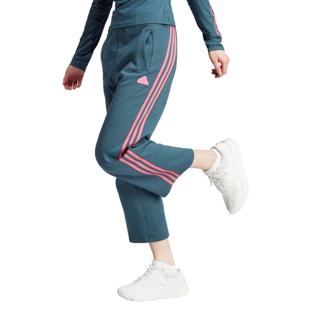 Adidas Future icons 3-stripes joggingbroek 127365 large