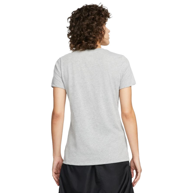 Nike Sportswear club t-shirt 122208 large