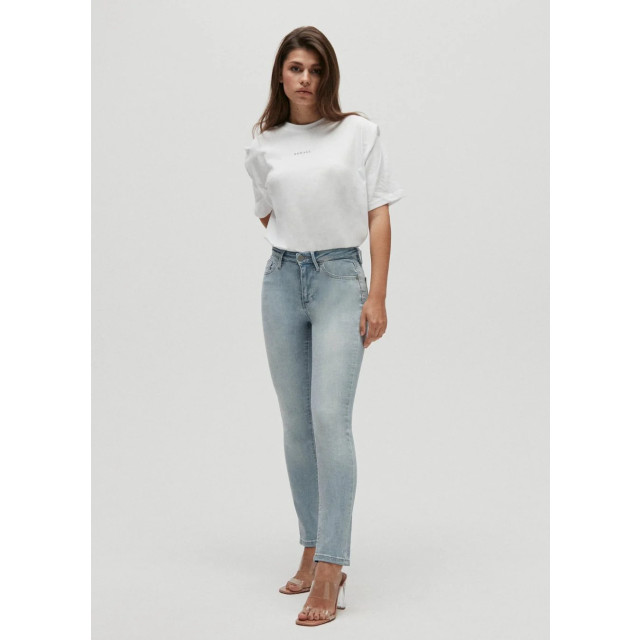 Homage to Denim Licht stretchy straight jeans sarah 8736488882504 large Homage to Denim Licht stretchy straight jeans sarah 8736488882504 large