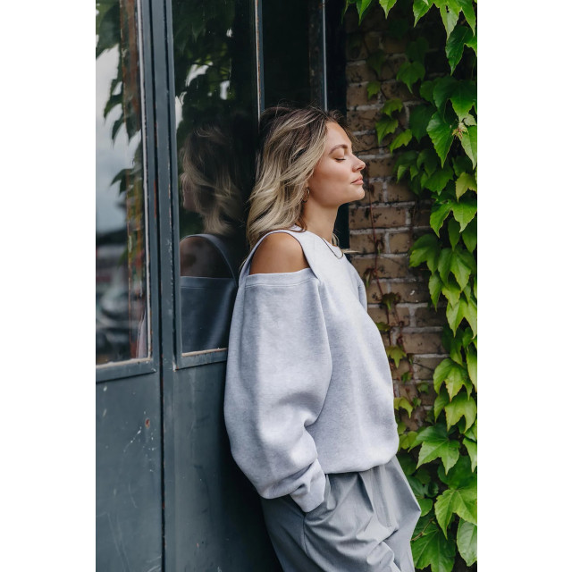 Catwalk Junkie 2402031000 relaxed open shoulder sweater 2402031000 relaxed open shoulder sweater large
