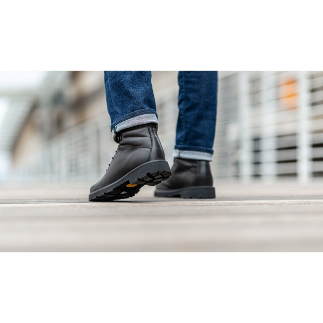 UBR 9002  9002  large