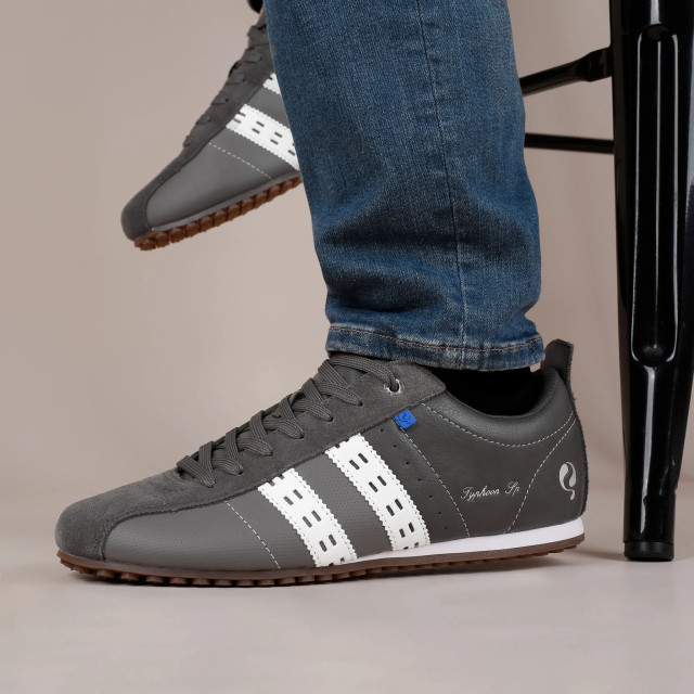 Q1905 Sneaker typhoon sp middengrijs/koningsblauw/wit QM1244809-117-2 large