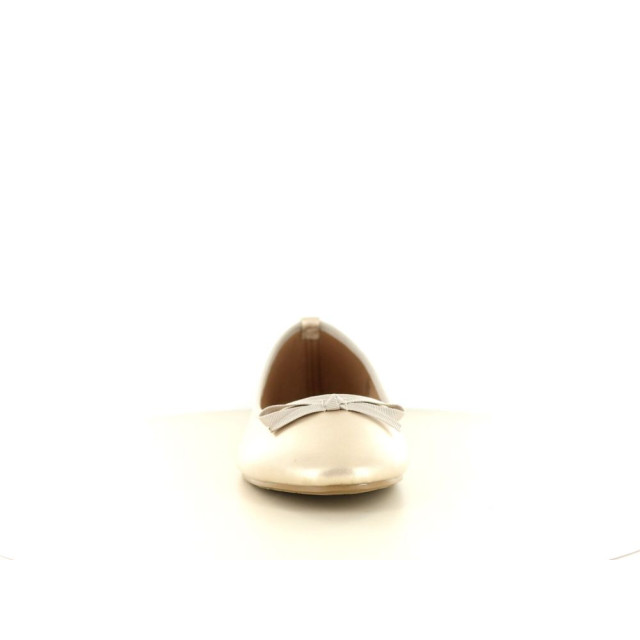 Claudia Ghizzani 2bb0382001 220.97.056 220.97.056 large