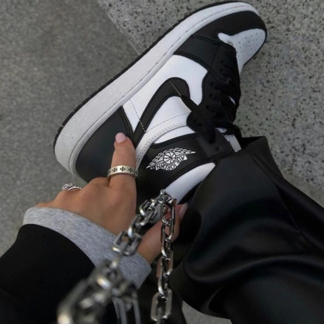 Nike Air jordan 1 mid panda (w) DV0991-101 large