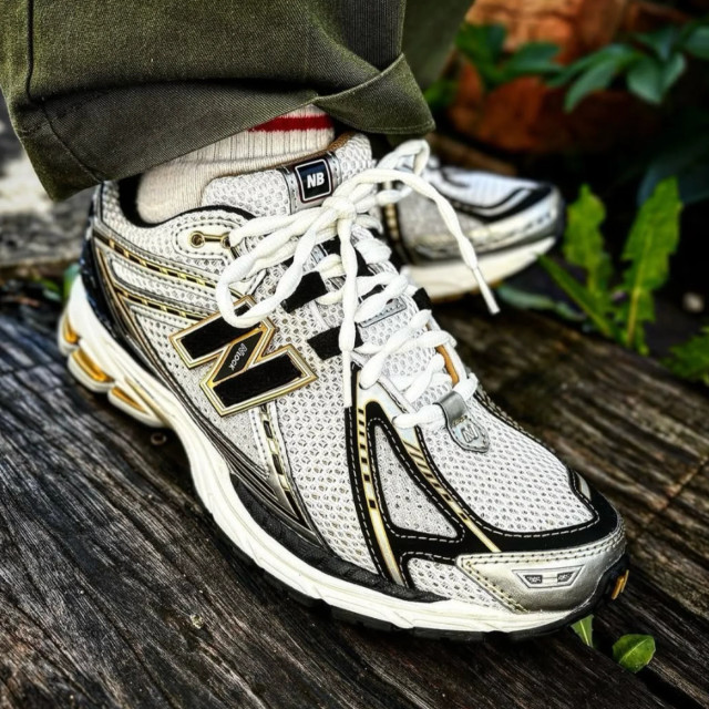New Balance M1906RA Sneakers Goud M1906RA large