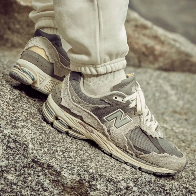 New Balance M2002RDA Sneakers Grijs M2002RDA large