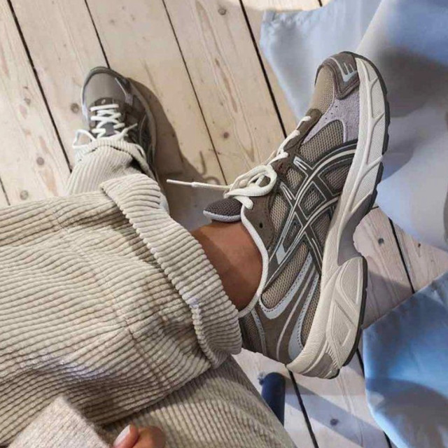 Asics De gel-1130 wood crepe 1202A163-200 large