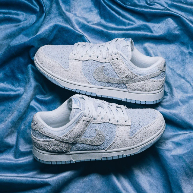 Nike Dunk low light armory blue photon dust FZ3779-025 large