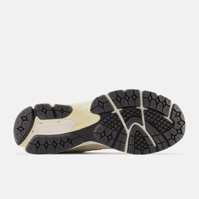 New Balance M2002R Sneakers Beige M2002R large