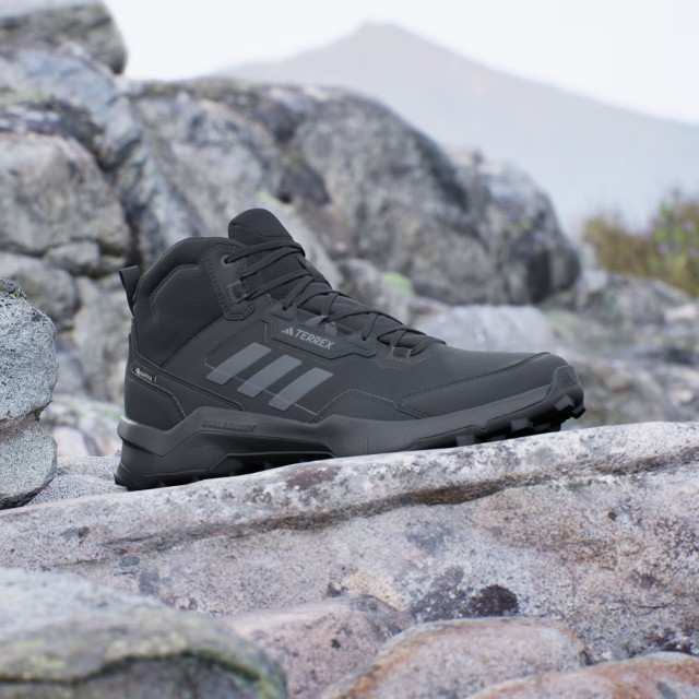 Adidas Wandelsneakers heren HP7401 large