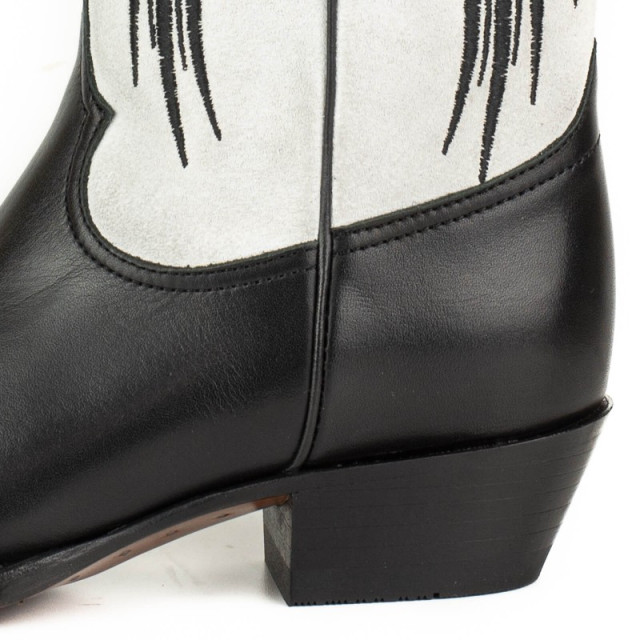 Mayura Boots Cowboy laarzen wings-2666 napa negra / afelpado blanco- size 37 WINGS-2666 napa negra / afelpado blanco- Size 41 large