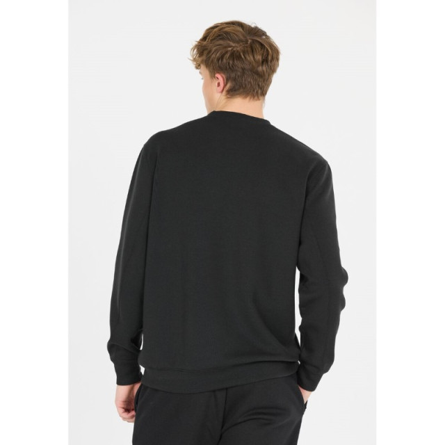 Virtus Taro m crew neck ev243857-1001 Virtus taro m crew neck ev243857-1001 large