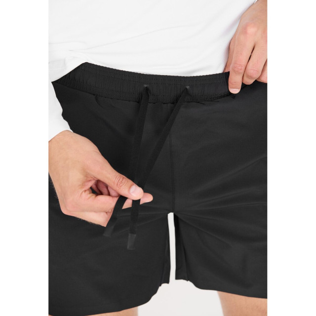 Virtus Berk m shorts ev251871-1001 Virtus berk m shorts ev251871-1001 large