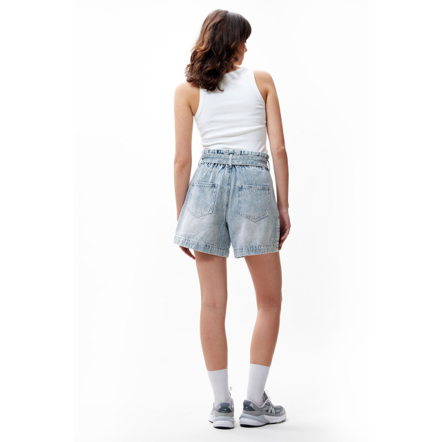 Catwalk Junkie 23020841 denim shorts with a comfortable waist 2302084401 Denim shorts with a comfortable waist large