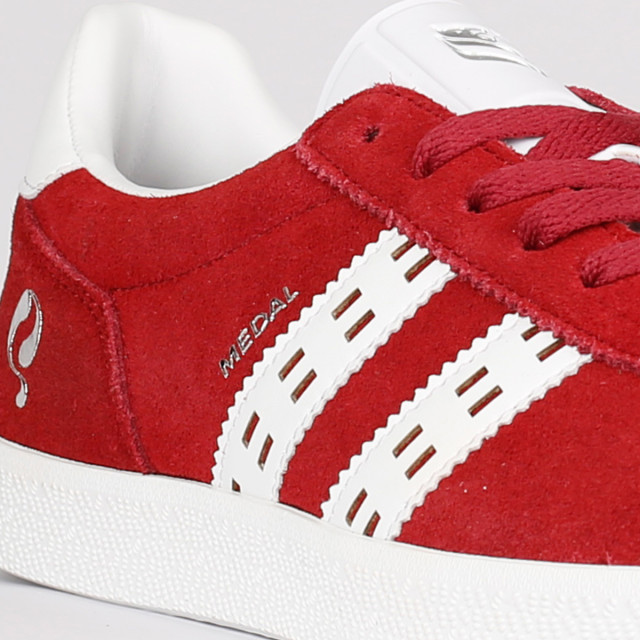 Q1905 Sneaker medal classic donkerrood/wit QM1243548-418-1 large