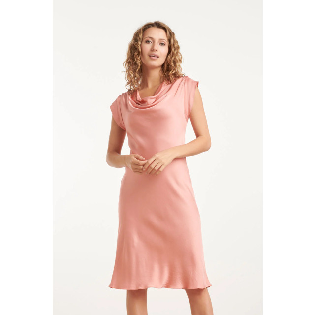 Smashed Lemon 25213 waterfall styled satijn jurk | 25213-421-3XL large Smashed Lemon 25213 waterfall styled satijn jurk | 25213-421-3XL large