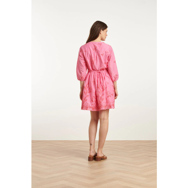 Smashed Lemon 25263 bloemen geborduurde korte jurk met v-hals | 25263-420-450 large Smashed Lemon 25263 bloemen geborduurde korte jurk met v-hals | 25263-420-450 large