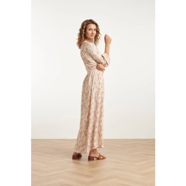 Smashed Lemon 25042 lichte maxi jurk met v-halsaztec print-nude tinten | 25042-720-998 large Smashed Lemon 25042 lichte maxi jurk met v-halsaztec print-nude tinten | 25042-720-998 large