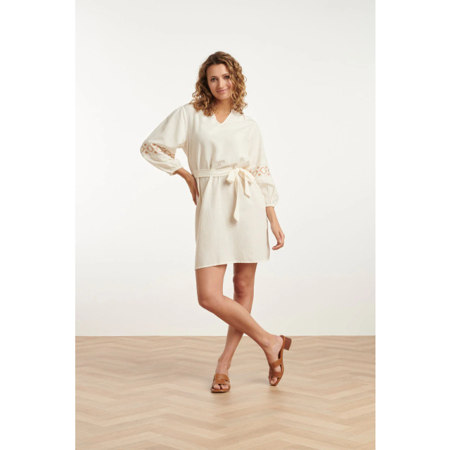 Smashed Lemon 25195 off white jurk met geborduurde mouwen | 25195-010-720 large