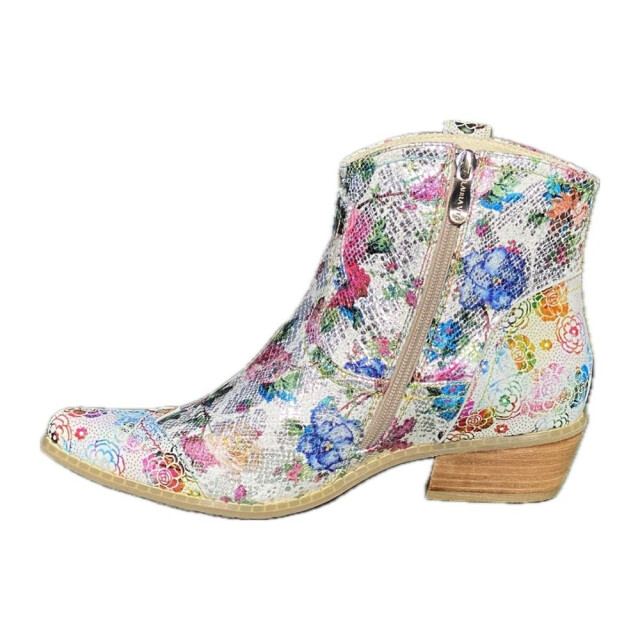 Laura Vita Laarzen Hicnio 0121 large