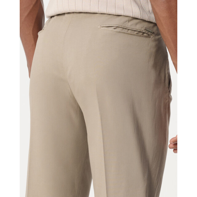 Corneliani Chino 099253-001-56 large