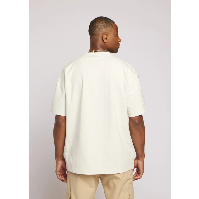 Aeden Ahika tee off 157195651 large