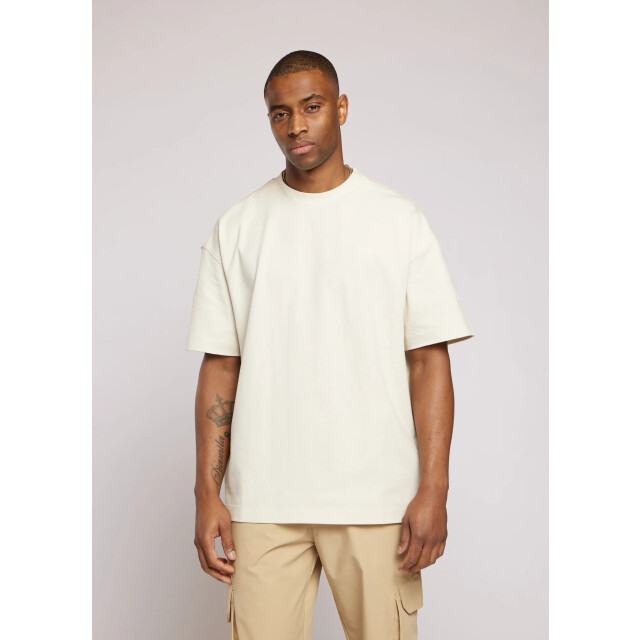 Aeden Ahika tee off 157195651 large