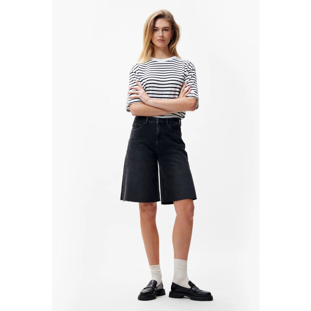 Catwalk Junkie 2502023819 loose fit jorts 2502023819 Loose fit jorts large