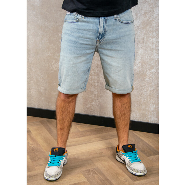 Calvin Klein Slim short 151.30.0142 large