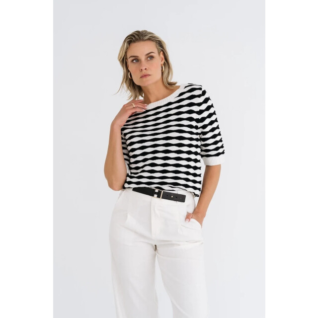 Maicazz Nayara-trui offwhite/black su25.70.207 SU25.70.207 large Maicazz Nayara-trui offwhite/black su25.70.207 SU25.70.207 large