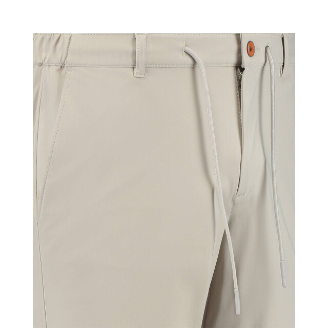 North.84 Short 84441000 North84 Short 84441000 large