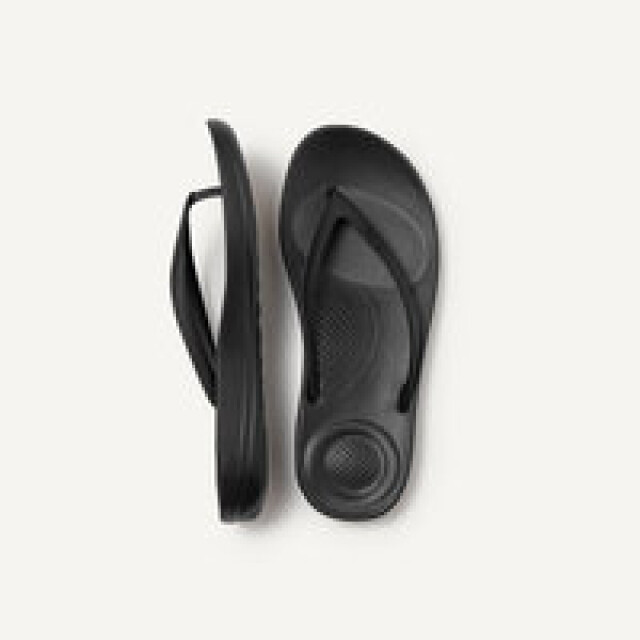 FitFlop Slippers dames iqushion ergonomic FitFlop iQushion Slippers Zwart – Ergonomische Steun & Ultiem Comfort large