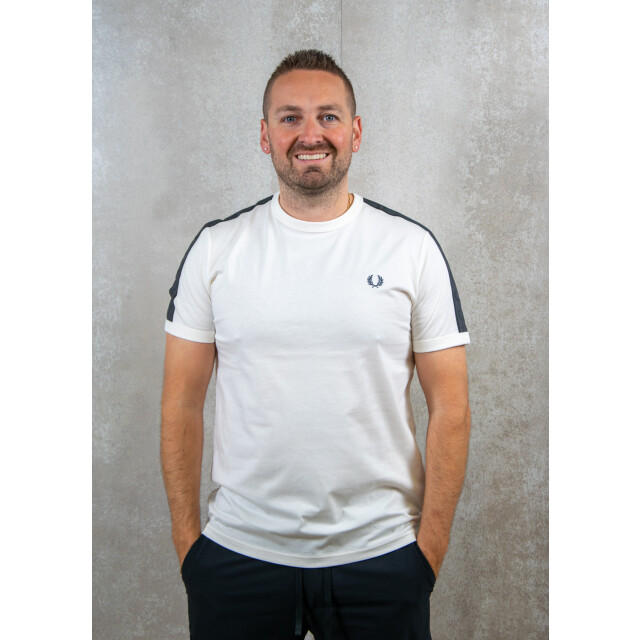 Fred Perry Contrast tape ringer t-shirt 100.81.0233 large