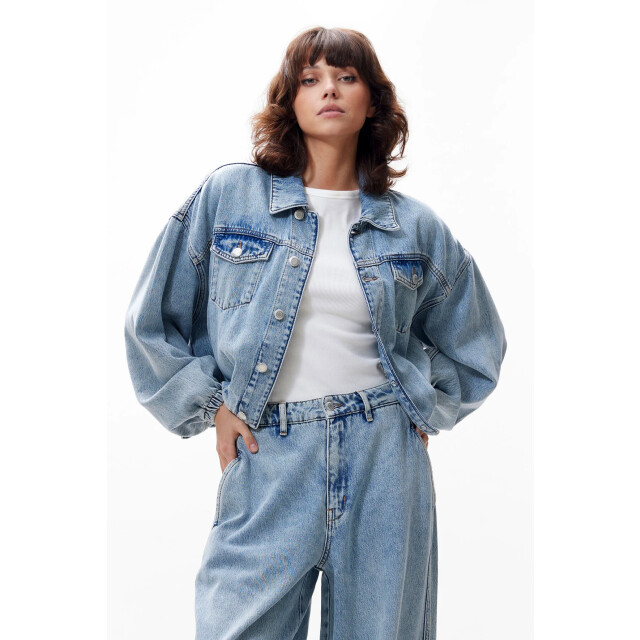 Catwalk Junkie 25030221 tuck in denim jacket 2503022401 Tuck in denim jacket large