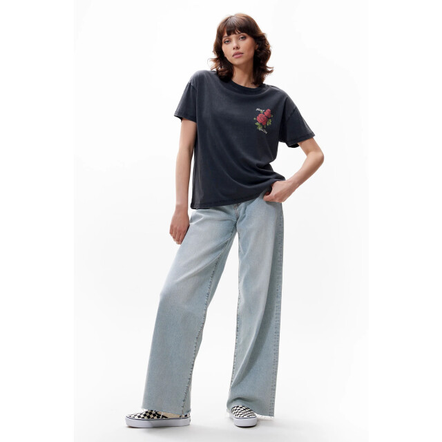 Catwalk Junkie 2503020207 graphic tshirt 2503020207 Graphic Tshirt large