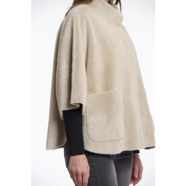 Rino & Pelle Dewi.7002511 rino en pelle faux fur cape birch Dewi.7002511 Birch large