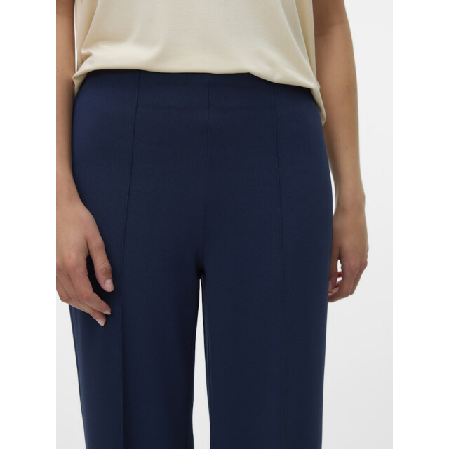 Vero Moda Vmbecky hw wide pull on pant noos navy 4109.37.0015 large Vero Moda Vmbecky hw wide pull on pant noos navy 4109.37.0015 large