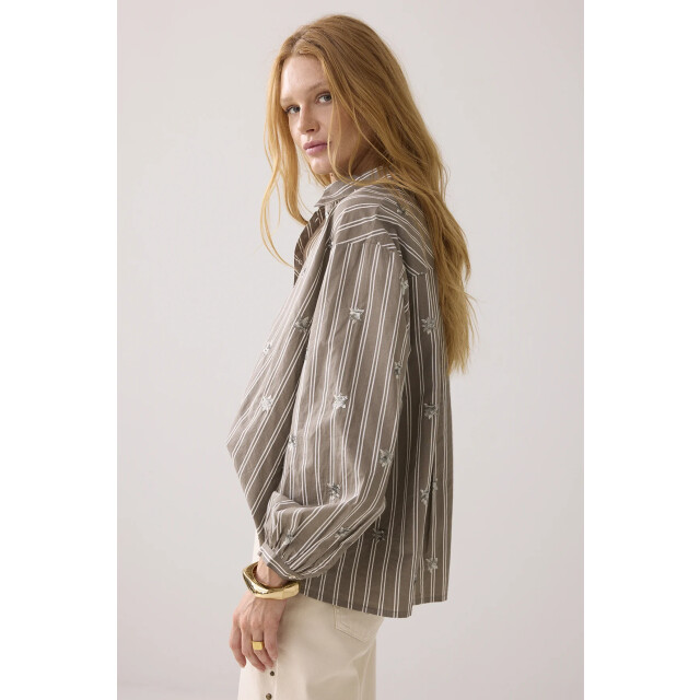 Summum 2s3328-12291 blouse stripe scattered embro 2s3328-12291 Blouse Stripe scattered embro large