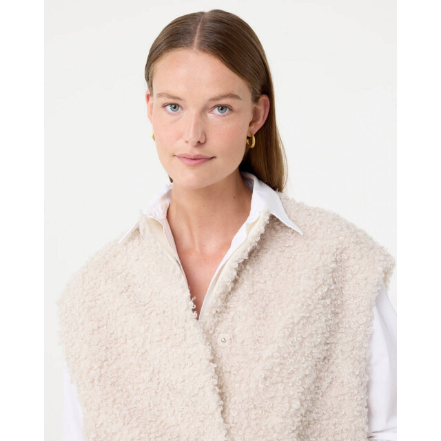 Knit-ted Vest 252p0 joshie Knit-ted Gilet 252P110 Joshie large